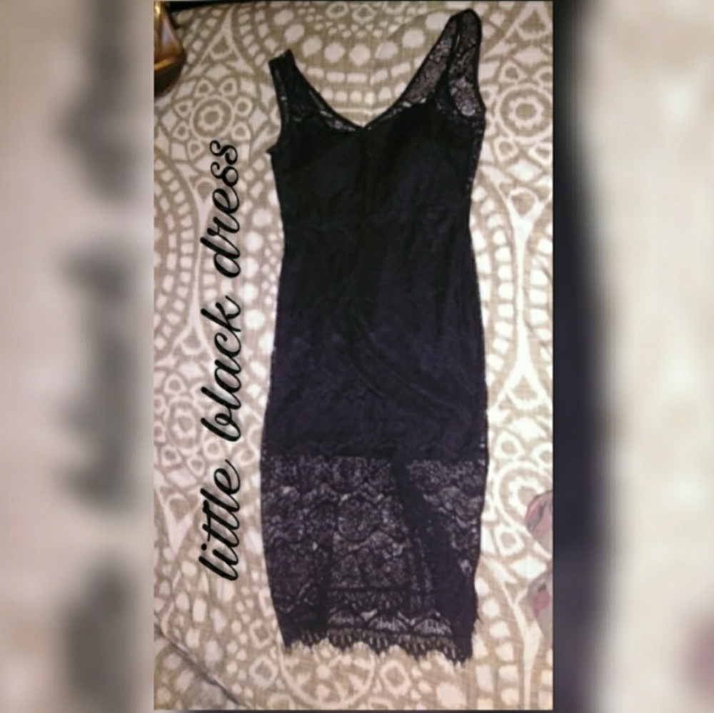 (L) Little black dress